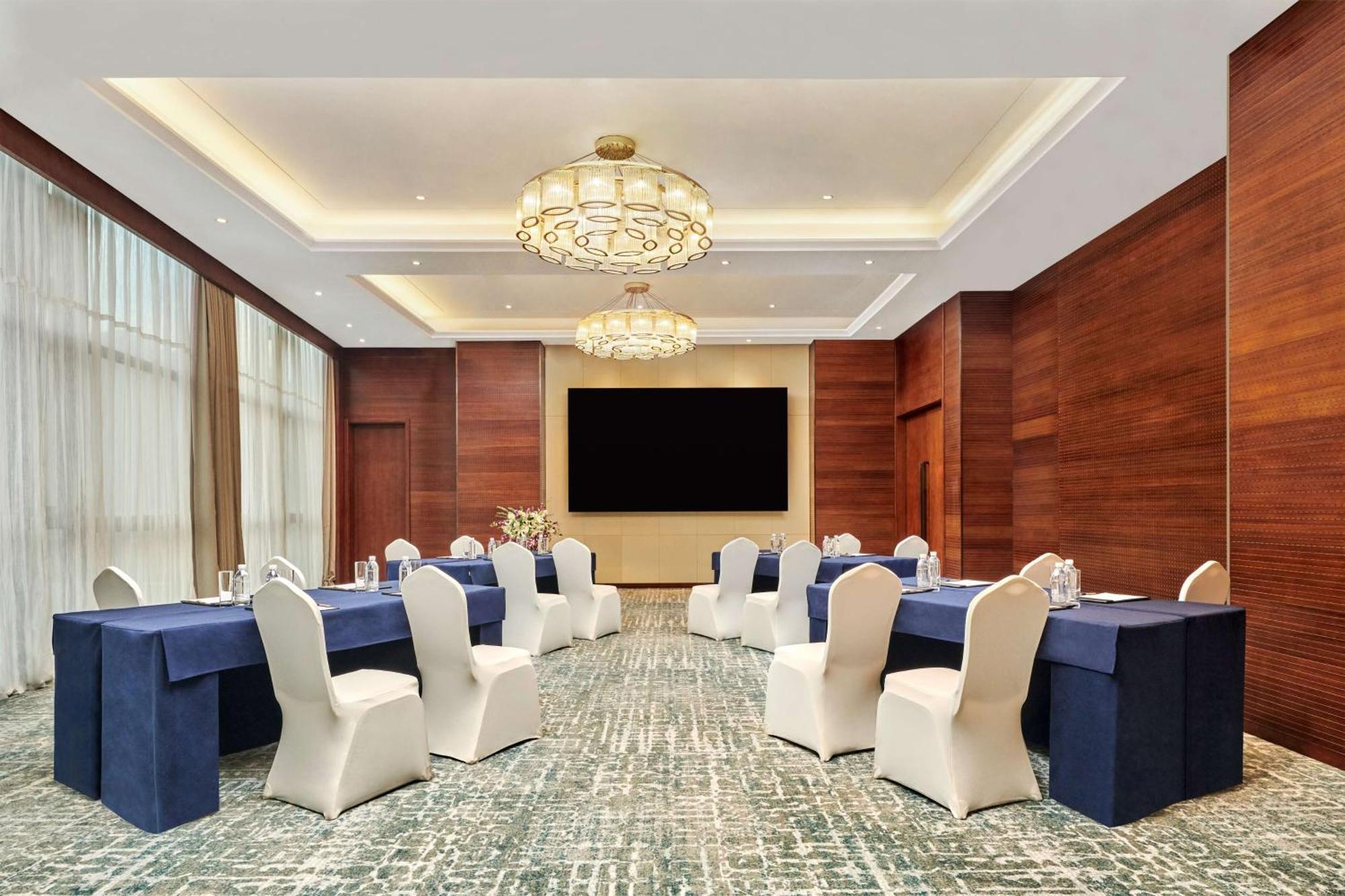 Hilton Garden Inn Wuhan Hankou Extérieur photo