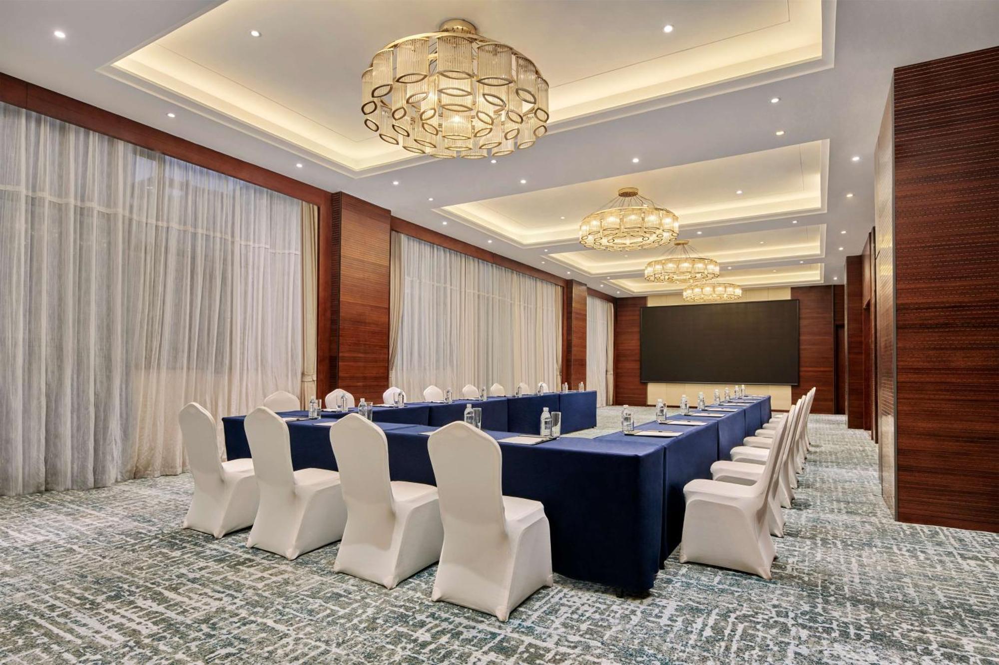 Hilton Garden Inn Wuhan Hankou Extérieur photo