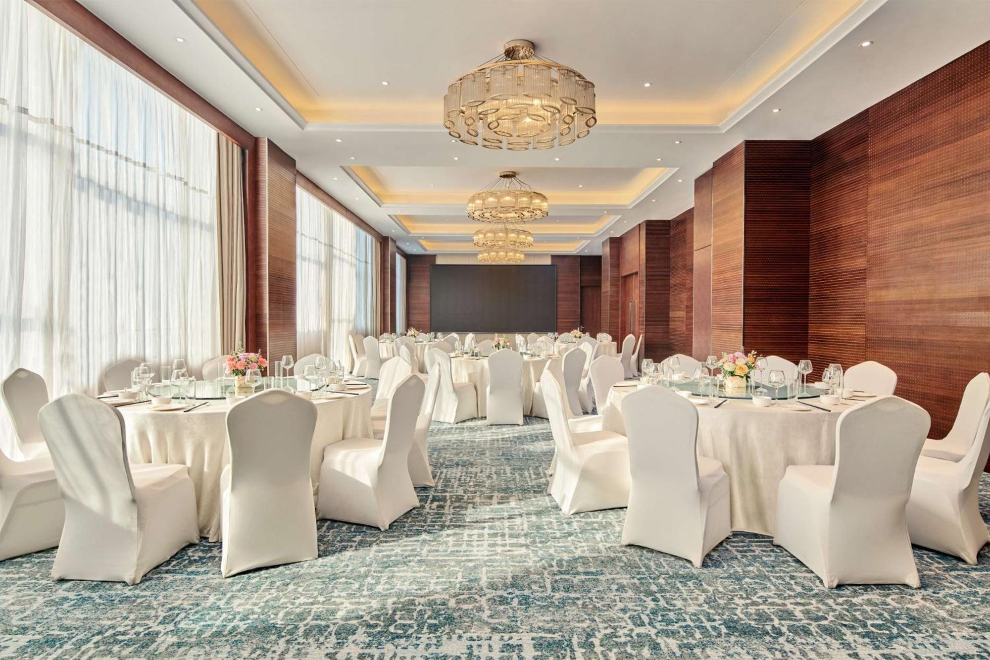 Hilton Garden Inn Wuhan Hankou Extérieur photo